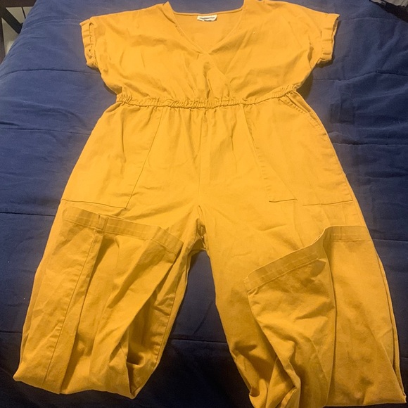 Universal Threads Mustard Jumpsuit - Picture 1 of 3